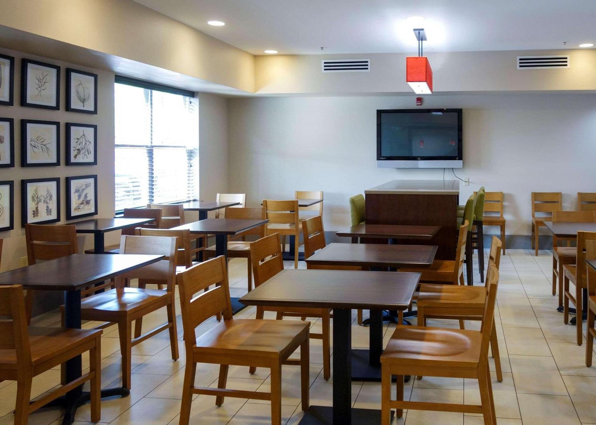 Country Inn & Suites By Radisson, Washington, Dc East - Capitol Heights, Md Exteriér fotografie