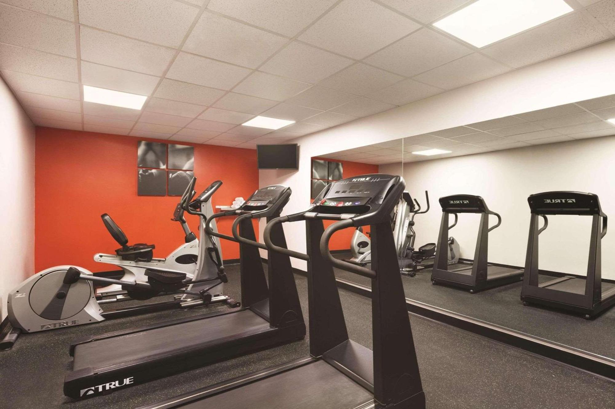 Country Inn & Suites By Radisson, Washington, Dc East - Capitol Heights, Md Exteriér fotografie